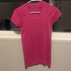 Sonic Pink Swiftly Tech Short Sleeve Shirt 2.0